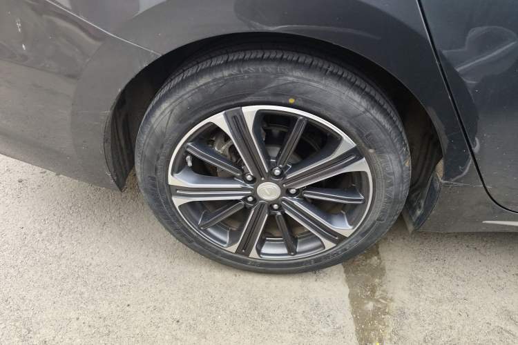 Used CHANGAN Ruicheng CC 2022 Blue Whale Edition 1.5T DCT Luxury Model Right Rear Wheel Hub
