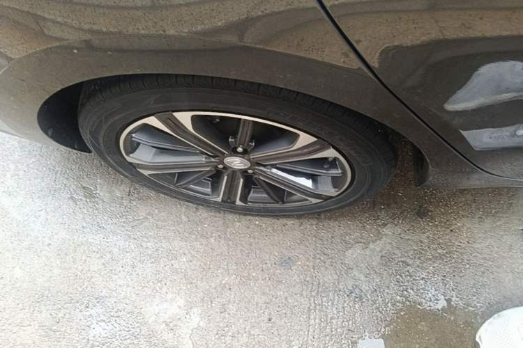 Used CHANGAN Ruicheng CC 2022 Blue Whale Edition 1.5T DCT Luxury Model Right Rear Wheel Hub