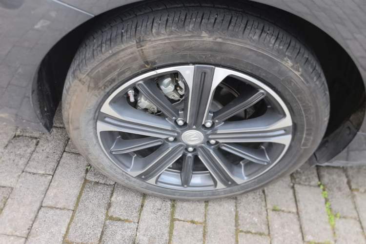 Used CHANGAN Ruicheng CC 2022 Blue Whale Edition 1.5T DCT Luxury Model Right Rear Wheel Hub