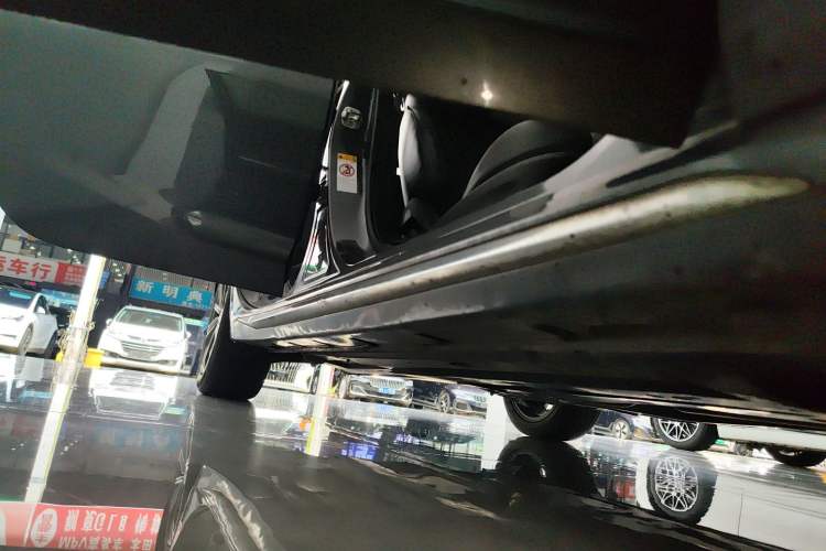 Used CHANGAN Ruicheng CC 2022 Blue Whale Edition 1.5T DCT Prestige Model Right Side Sill