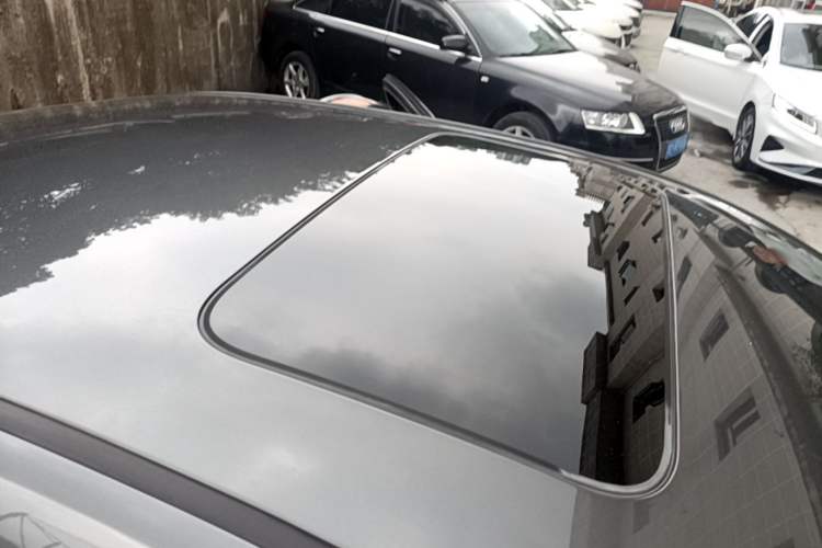 Used CHANGAN Ruicheng CC 2022 Blue Whale Edition 1.5T DCT Luxury Model Roof