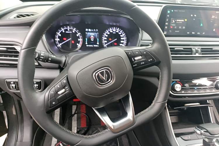 Used CHANGAN Ruicheng CC 2022 Blue Whale Edition 1.5T DCT Luxury Model Steering Wheel