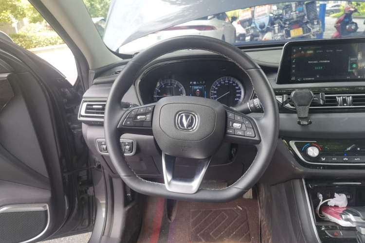 Used CHANGAN Ruicheng CC 2022 Blue Whale Edition 1.5T DCT Luxury Model Steering Wheel
