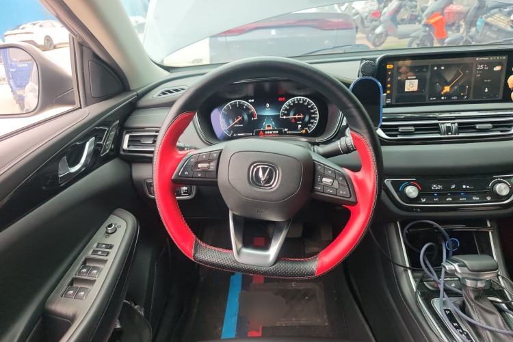 Used CHANGAN Ruicheng CC 2022 Blue Whale Edition 1.5T DCT Prestige Model Steering Wheel