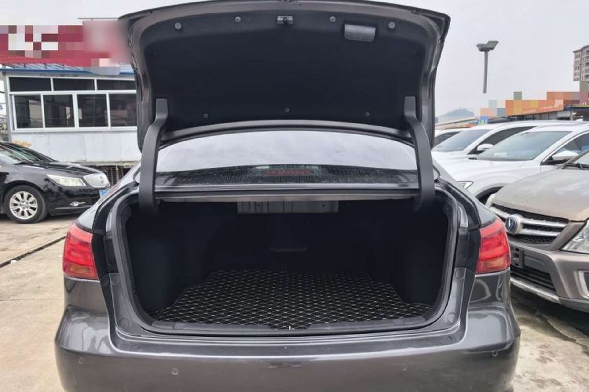 Used CHANGAN Ruicheng CC 2022 Blue Whale Edition 1.5T DCT Luxury Model Trunk