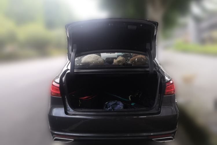 Used CHANGAN Ruicheng CC 2022 Blue Whale Edition 1.5T DCT Luxury Model Trunk