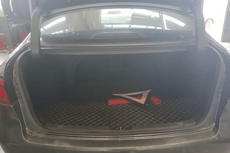 Used CHANGAN Ruicheng CC 2022 Blue Whale Edition 1.5T DCT Luxury Model Trunk