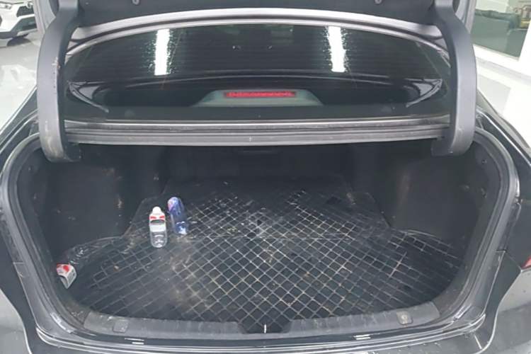 Used CHANGAN Ruicheng CC 2022 Blue Whale Edition 1.5T DCT Luxury Model Trunk