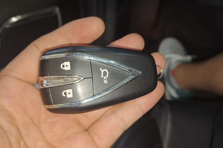 Used CHANGAN Ruicheng CC 2022 Blue Whale Edition 1.5T DCT Luxury Model Vehicle Key