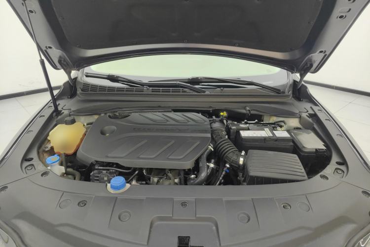 Used CHANGAN Ruicheng CC 2022 Blue Whale Edition 1.5T DCT Luxury Model Engine Bay
