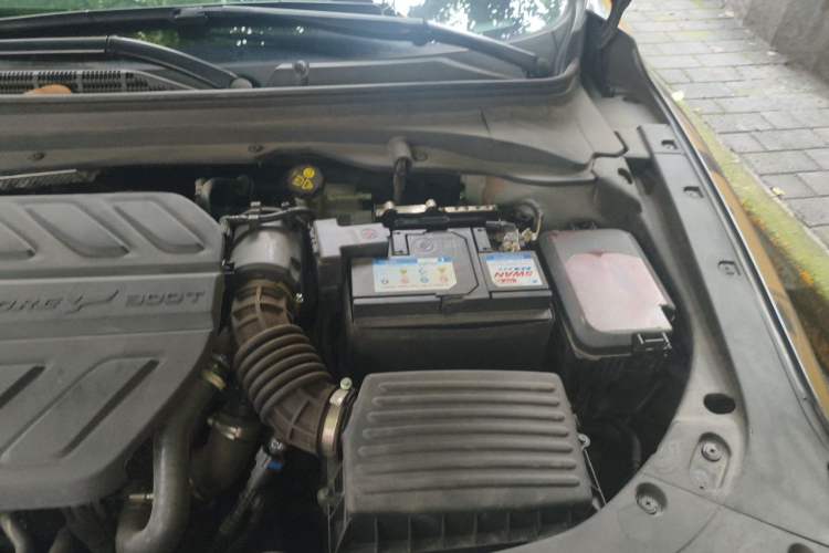 Used CHANGAN Ruicheng CC 2022 Blue Whale Edition 1.5T DCT Prestige Model Engine Bay Left