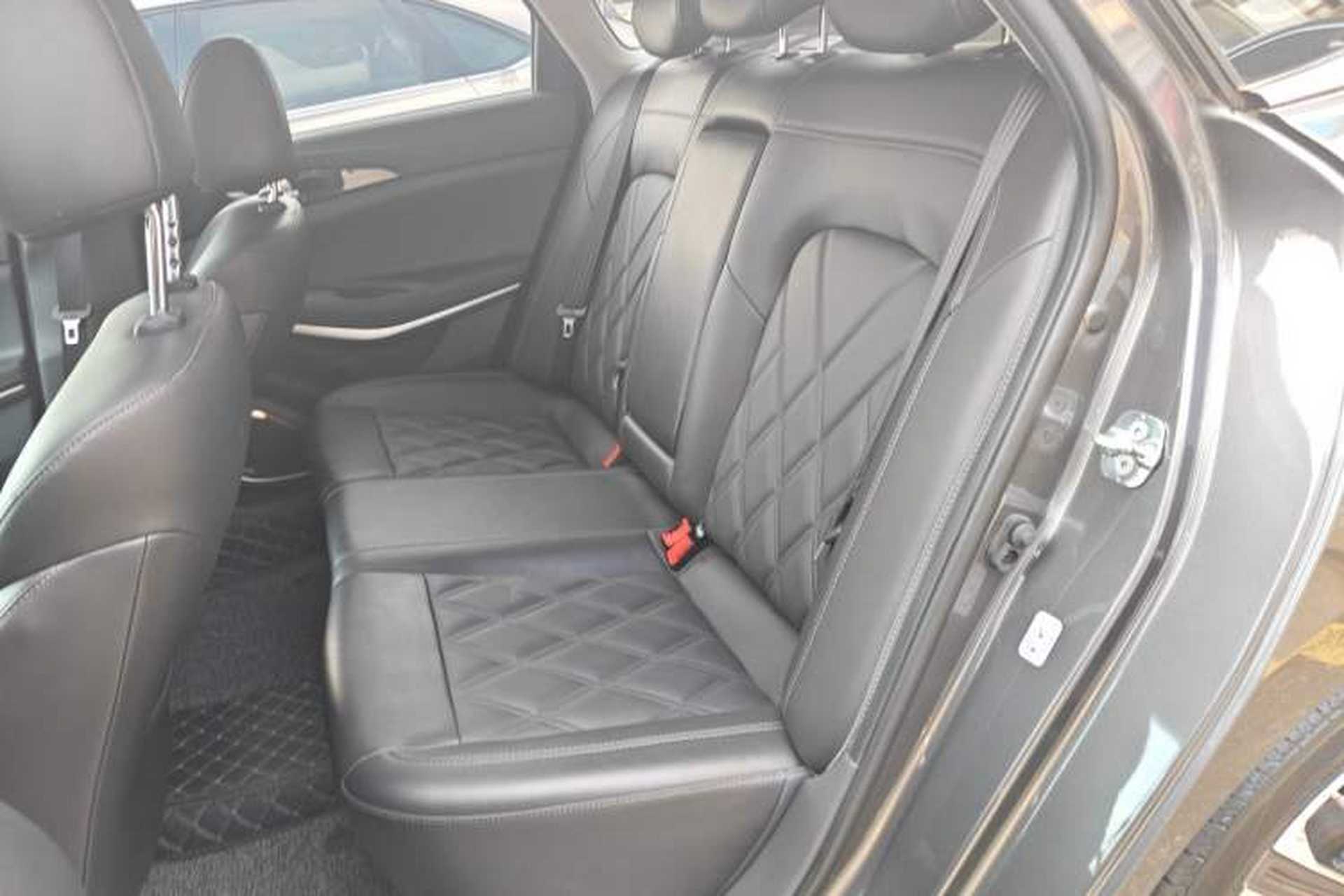 Used CHANGAN Ruicheng CC 2022 Blue Whale Edition 1.5T DCT Luxury Model Interior 4