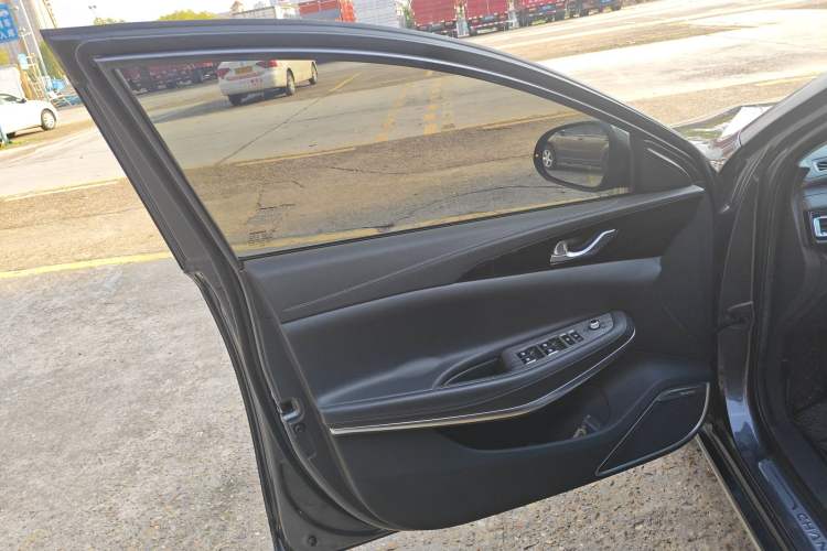 Used CHANGAN Ruicheng CC 2022 Blue Whale Edition 1.5T DCT Luxury Model Interior 7