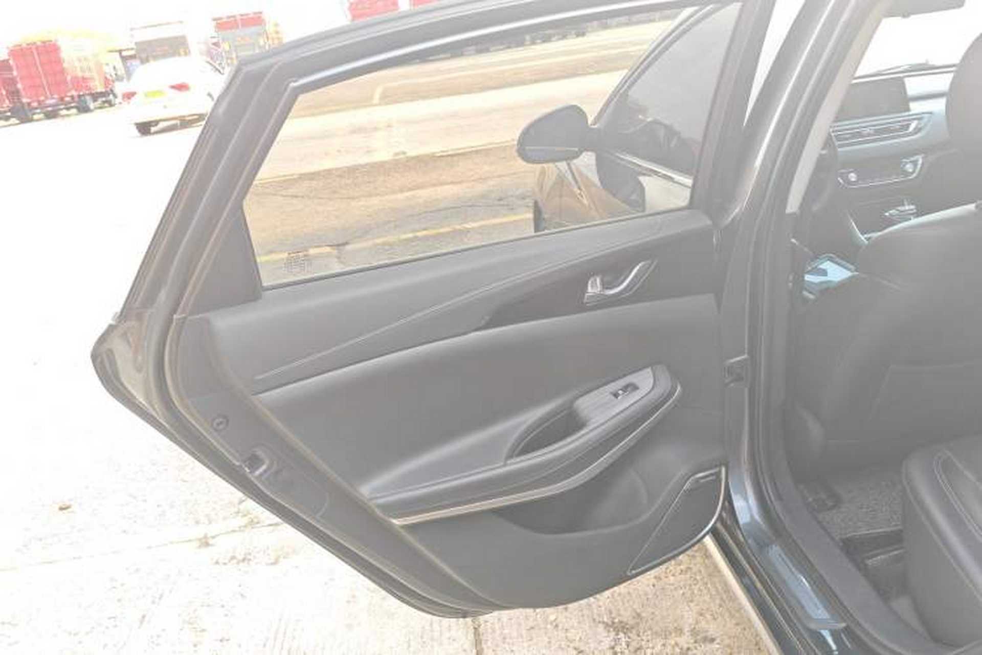 Used CHANGAN Ruicheng CC 2022 Blue Whale Edition 1.5T DCT Luxury Model Interior 8