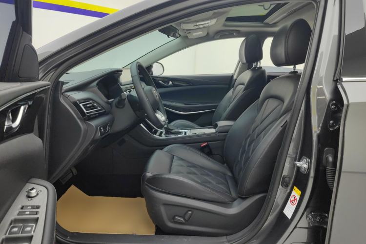 Used CHANGAN Ruicheng CC 2022 Blue Whale Edition 1.5T DCT Luxury Model Left Front Seat