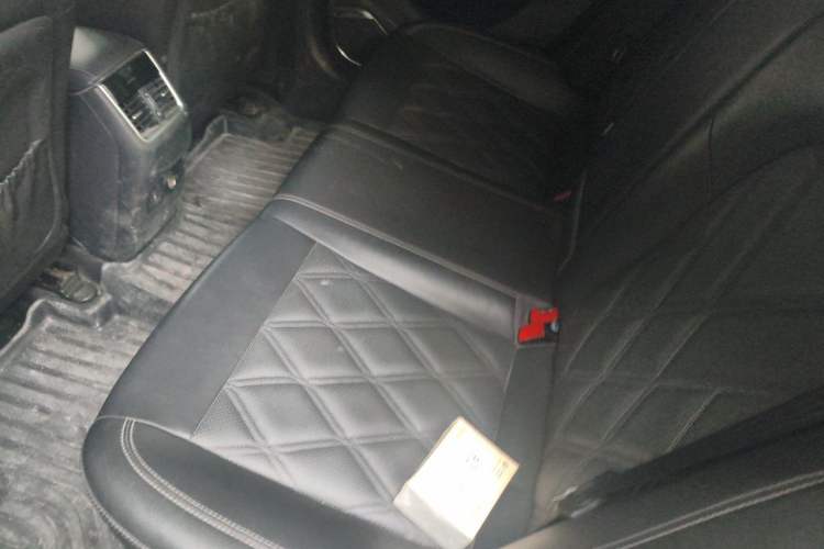 Used CHANGAN Ruicheng CC 2022 Blue Whale Edition 1.5T DCT Prestige Model Left Rear Seat