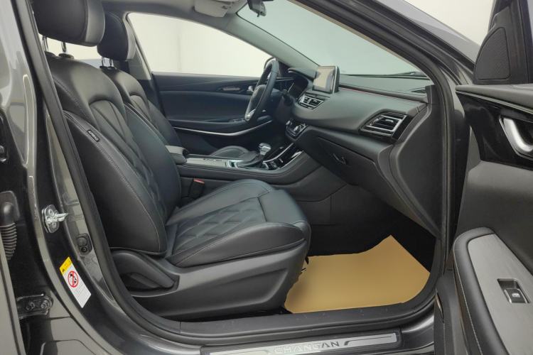 Used CHANGAN Ruicheng CC 2022 Blue Whale Edition 1.5T DCT Luxury Model Right Front Seat