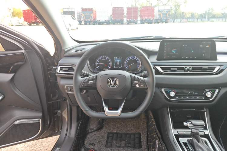 Used CHANGAN Ruicheng CC 2022 Blue Whale Edition 1.5T DCT Luxury Model Steering Wheel