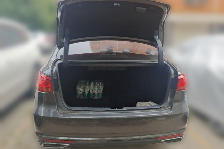 Used CHANGAN Ruicheng CC 2022 Blue Whale Edition 1.5T DCT Luxury Model Trunk