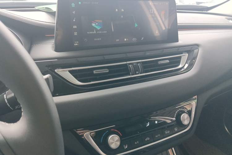 Used CHANGAN Ruicheng CC 2022 Blue Whale Edition 1.5T DCT Luxury Model Audio And AC Panel