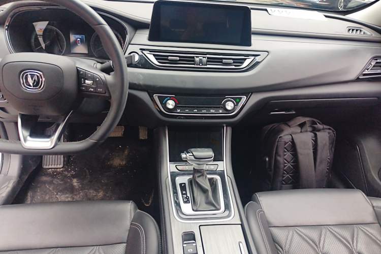 Used CHANGAN Ruicheng CC 2022 Blue Whale Edition 1.5T DCT Luxury Model Audio And AC Panel