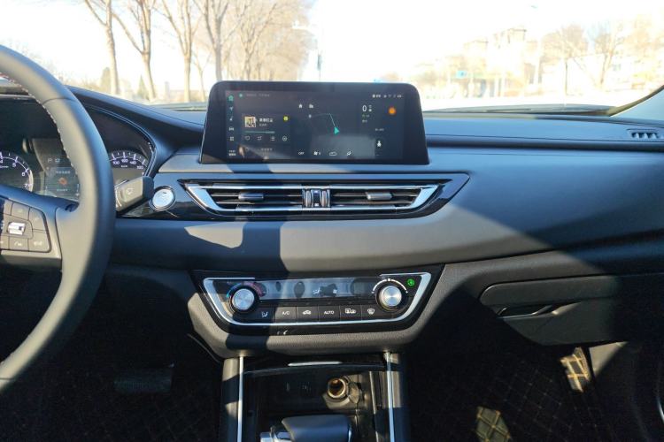 Used CHANGAN Ruicheng CC 2022 Blue Whale Edition 1.5T DCT Luxury Model Audio And AC Panel