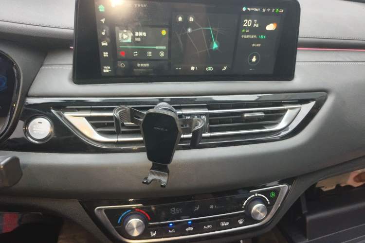 Used CHANGAN Ruicheng CC 2022 Blue Whale Edition 1.5T DCT Prestige Model Audio And AC Panel