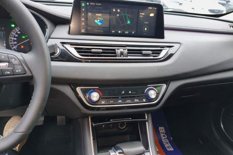 Used CHANGAN Ruicheng CC 2022 Blue Whale Edition 1.5T DCT Luxury Model Audio And AC Panel