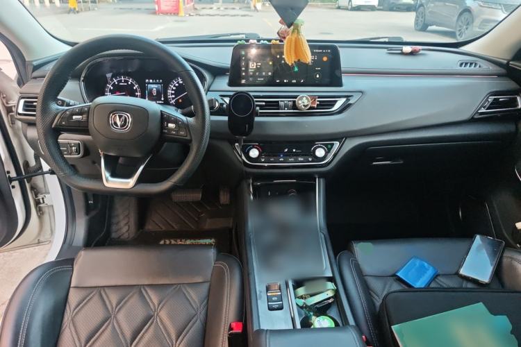 Used CHANGAN Ruicheng CC 2022 Blue Whale Edition 1.5T DCT Luxury Model Center Console