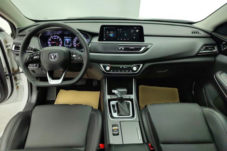 Used CHANGAN Ruicheng CC 2022 Blue Whale Edition 1.5T DCT Elite Model Center Console