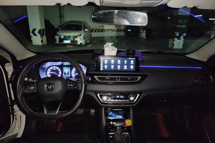 Used CHANGAN Ruicheng CC 2022 Blue Whale Edition 1.5T DCT Luxury Model Center Console