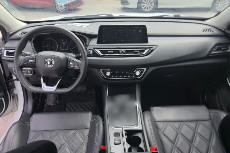 Used CHANGAN Ruicheng CC 2022 Blue Whale Edition 1.5T DCT Luxury Model Center Console