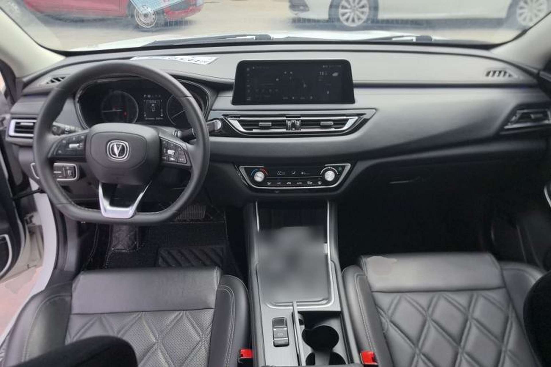 Used CHANGAN Ruicheng CC 2022 Blue Whale Edition 1.5T DCT Luxury Model Center Console