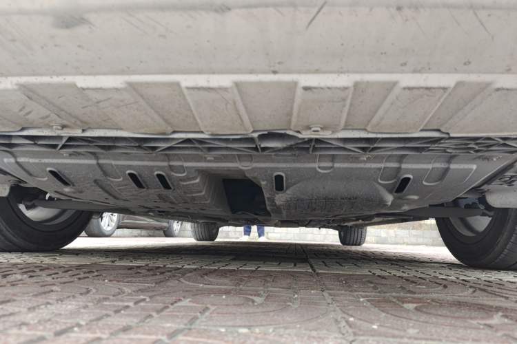 Used CHANGAN Ruicheng CC 2022 Blue Whale Edition 1.5T DCT Luxury Model Chassis Front