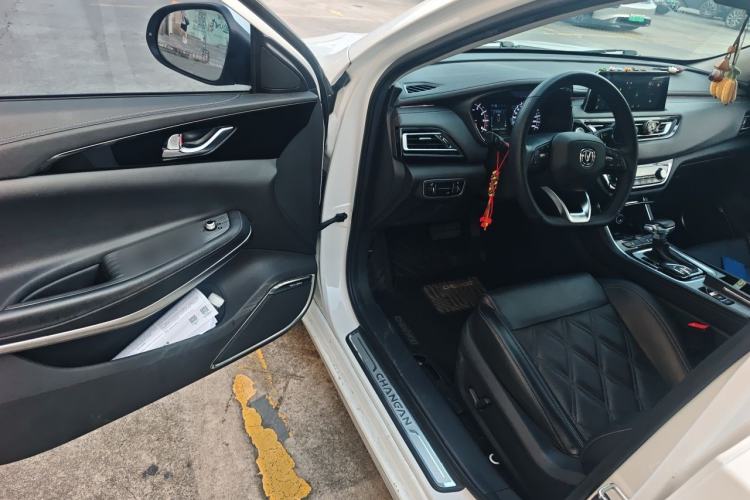 Used CHANGAN Ruicheng CC 2022 Blue Whale Edition 1.5T DCT Luxury Model Driver Seat