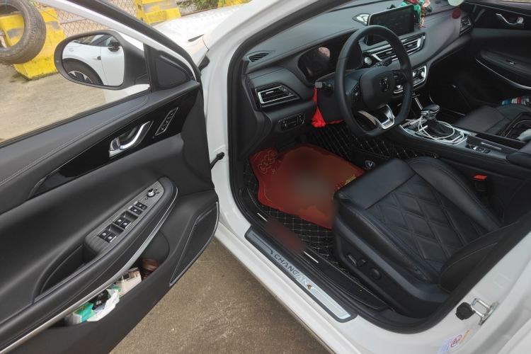 Used CHANGAN Ruicheng CC 2022 Blue Whale Edition 1.5T DCT Prestige Model Driver Seat