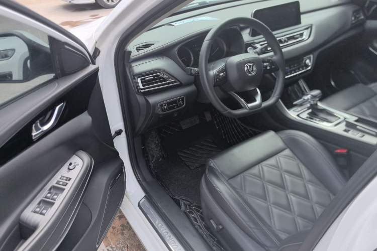 Used CHANGAN Ruicheng CC 2022 Blue Whale Edition 1.5T DCT Luxury Model Driver Seat