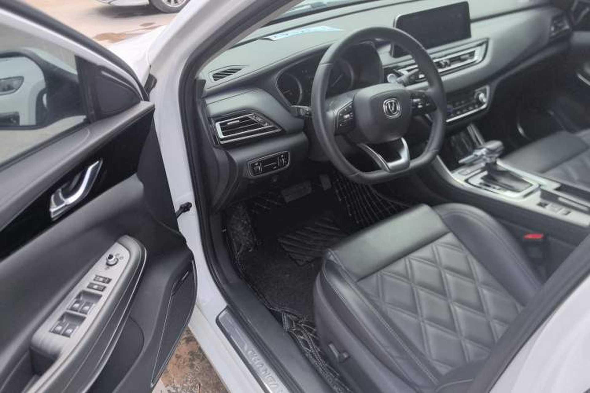 Used CHANGAN Ruicheng CC 2022 Blue Whale Edition 1.5T DCT Luxury Model Driver Seat