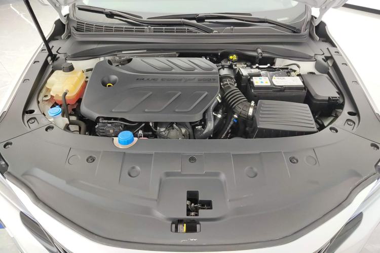 Used CHANGAN Ruicheng CC 2022 Blue Whale Edition 1.5T DCT Elite Model Engine Bay