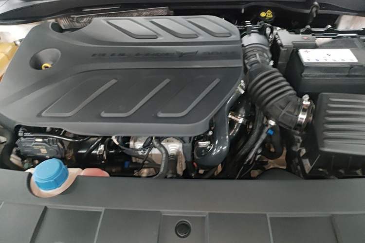 Used CHANGAN Ruicheng CC 2022 Blue Whale Edition 1.5T DCT Luxury Model Engine Bay