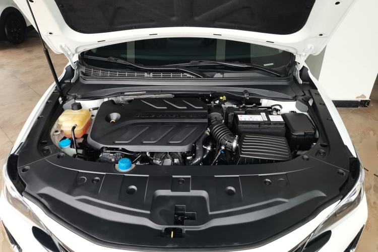 Used CHANGAN Ruicheng CC 2022 Blue Whale Edition 1.5T DCT Luxury Model Engine Bay
