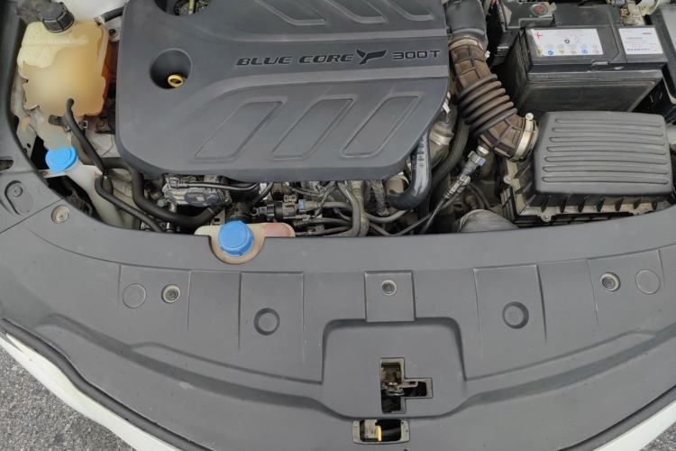Used CHANGAN Ruicheng CC 2022 Blue Whale Edition 1.5T DCT Luxury Model Engine Bay