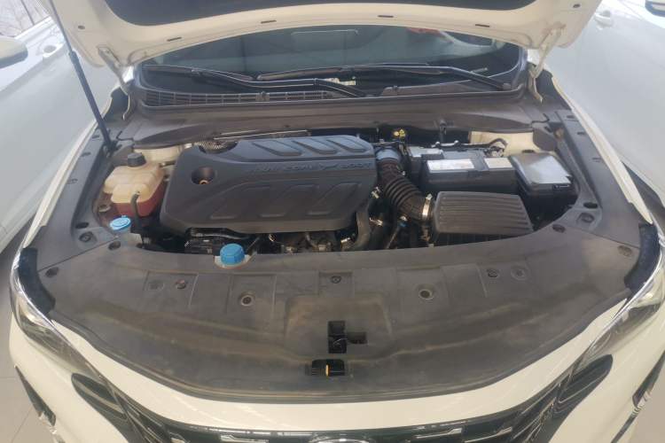 Used CHANGAN Ruicheng CC 2022 Blue Whale Edition 1.5T DCT Luxury Model Engine Bay