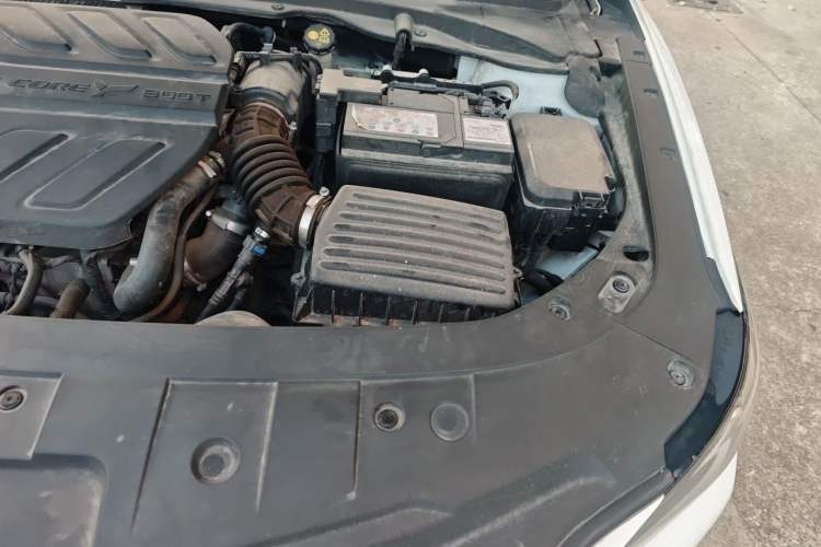Used CHANGAN Ruicheng CC 2022 Blue Whale Edition 1.5T DCT Luxury Model Engine Bay Left