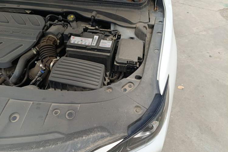 Used CHANGAN Ruicheng CC 2022 Blue Whale Edition 1.5T DCT Luxury Model Engine Bay Left