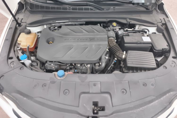 Used CHANGAN Ruicheng CC 2022 Blue Whale Edition 1.5T DCT Prestige Model Engine Bay