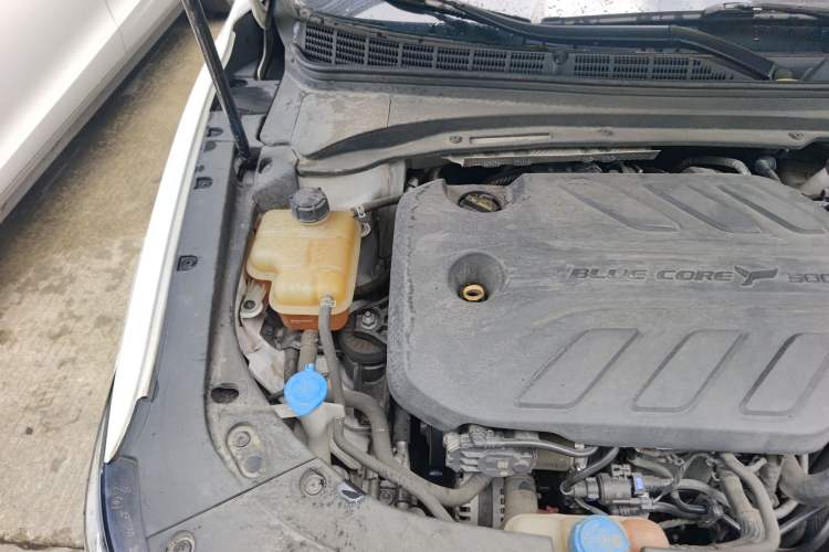 Used CHANGAN Ruicheng CC 2022 Blue Whale Edition 1.5T DCT Luxury Model Engine Bay Right