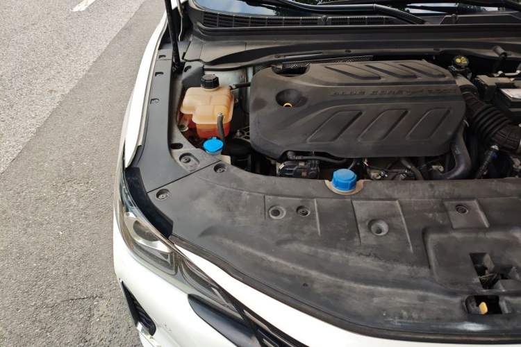 Used CHANGAN Ruicheng CC 2022 Blue Whale Edition 1.5T DCT Luxury Model Engine Bay Right