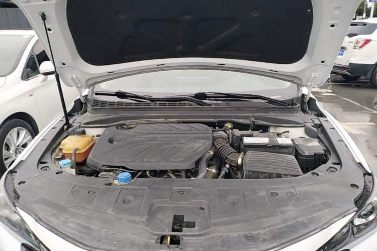 Used CHANGAN Ruicheng CC 2022 Blue Whale Edition 1.5T DCT Luxury Model Engine Bay