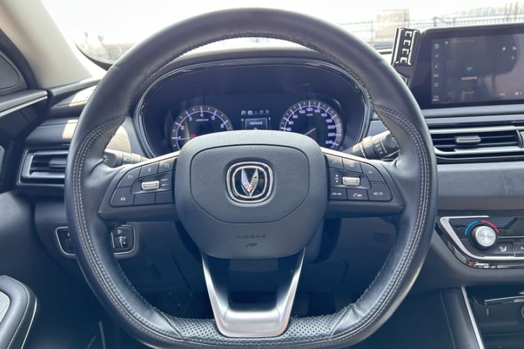 Used CHANGAN Ruicheng CC 2022 Blue Whale Edition 1.5T DCT Elite Model Exterior 11
